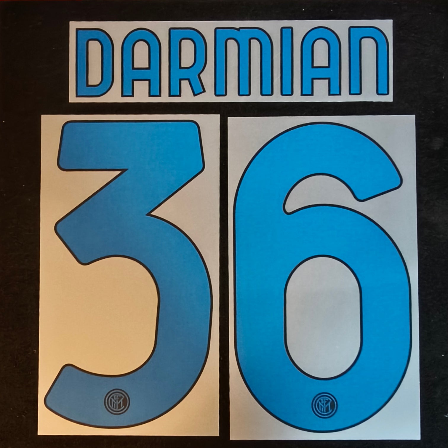 Darmian nameset FC Inter